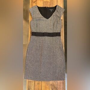 Banana Republic Women’s dress , sleeveless, black/gray, size 2 petite